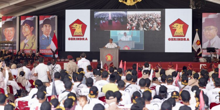 Prabowo Akan Beri Makanan dan Susu Gratis bagi Pelajar