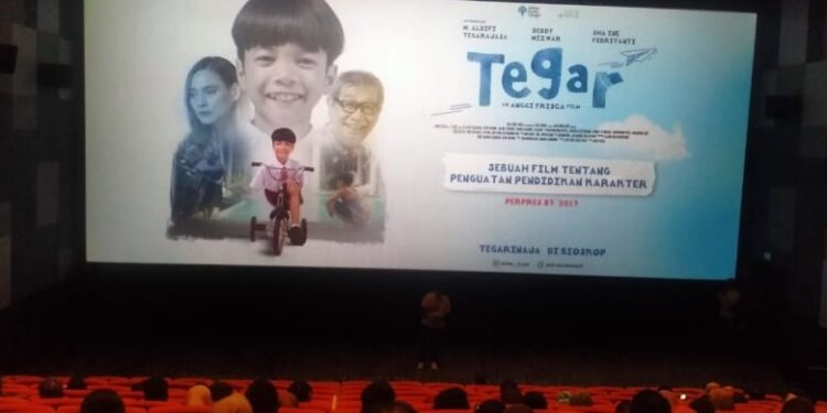 Kuatkan Karakter Siswa,Waka Kesiswaan MTsN 1 Yogyakarta Hadiri Penayangan Film “Tegar”