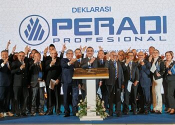 PERADI PROFESIONAL Hadir Bukan Sebagai Tandingan Tetapi Menjawab Tantangan Nyata Dunia Hukum Indonesia