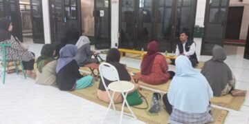 Penyuluh KUA Jetis Dampingi MT Asy Syifa Perdalam Tahsin dan Kandungan Surat Al-Ikhlas